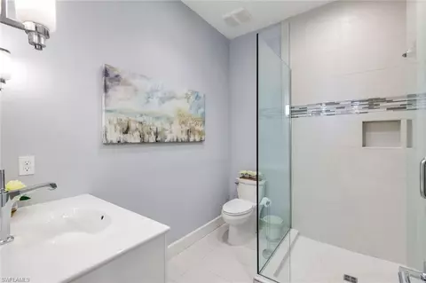 Bath - 875 Wedge Dr, Naples, FL 34103 photo 5 of 6