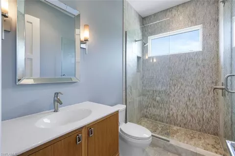Bath - 875 Wedge Dr, Naples, FL 34103 photo 4 of 6
