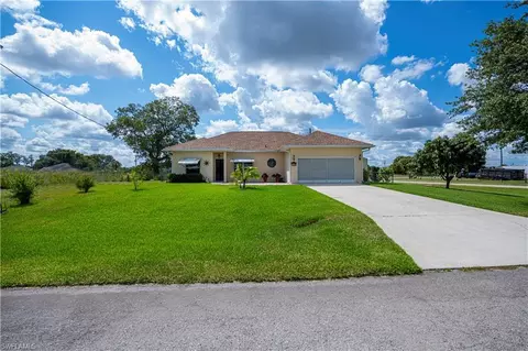 1115 Comet Ave, Labelle, FL 33935