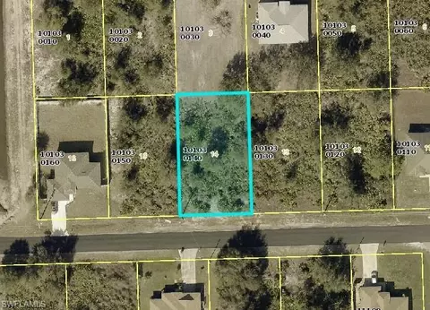 2524 68th St W, Lehigh Acres, FL 33971