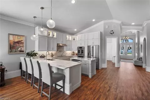 10340 Vanderbilt Dr, Naples, FL 34108 photo 18