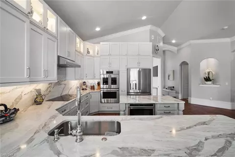 10340 Vanderbilt Dr, Naples, FL 34108 photo 23