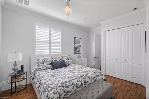 10340 Vanderbilt Dr, Naples, FL 34108 photo 32