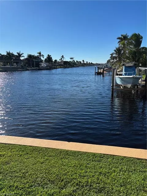4210 SE 19th Ave #2J, Cape Coral, FL 33904