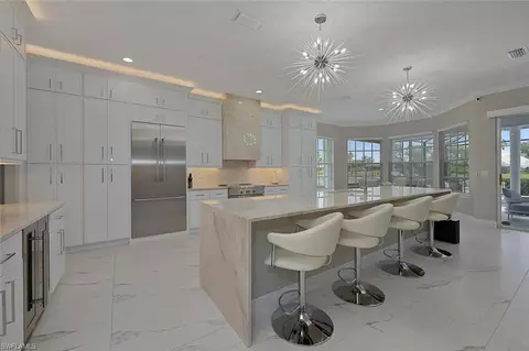 2722 Olde Cypress Dr, Naples, FL 34119