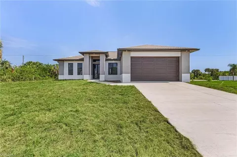 8081 Sunrise Cir, Labelle, FL 33935