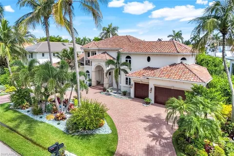 491 Wedge Dr, Naples, FL 34103