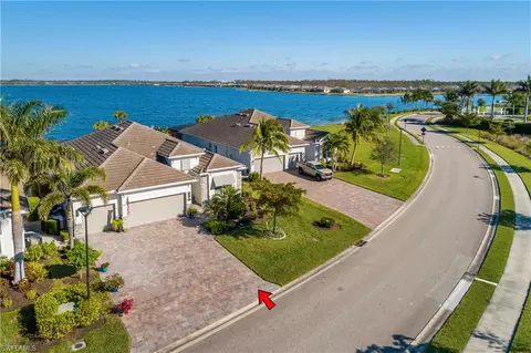 15320 Blue Bay Cir, Fort Myers, FL 33913
