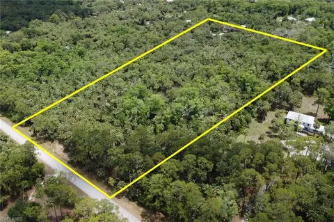 530 14th Ave NW, Naples, FL 34120