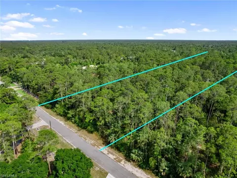 3 Rd Ave SW, Naples, FL 34117
