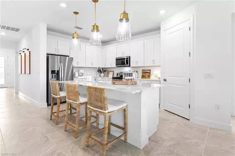 Kitchen - 20190 Hartford Blvd, Estero, FL 33928 photo 3 of 6