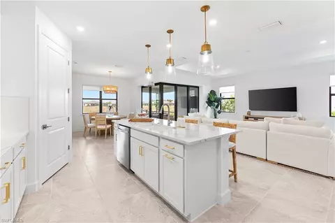 Kitchen - 20190 Hartford Blvd, Estero, FL 33928 photo 6 of 6