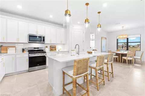Kitchen - 20190 Hartford Blvd, Estero, FL 33928 photo 5 of 6