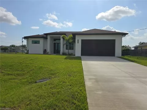 1003 Casino Ave, Lehigh Acres, FL 33971