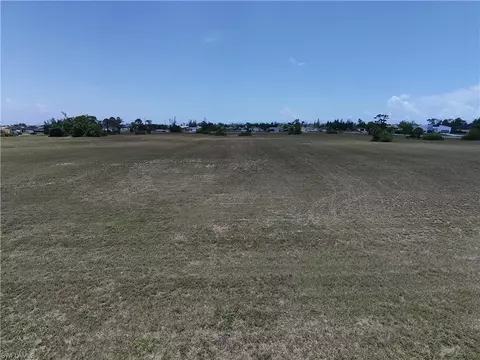 1622 NW 1st Ter, Cape Coral, FL 33993