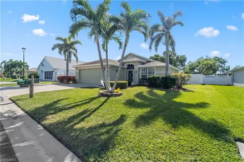 15721 Beachcomber Ave, Fort Myers, FL 33908