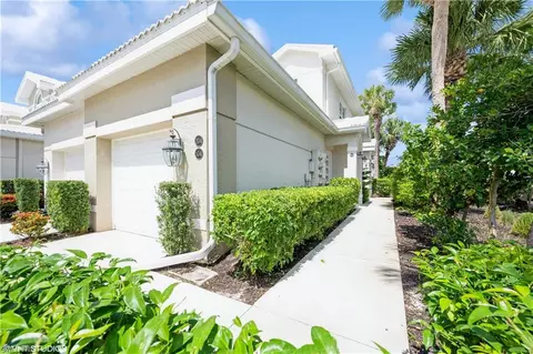 4610 Hawks Nest Dr #104, Naples, FL 34114