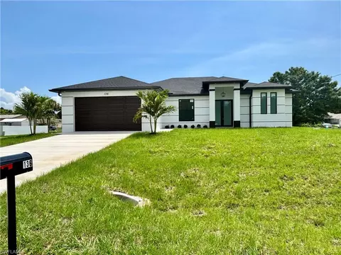136 Carlisle Ave S, Lehigh Acres, FL 33974