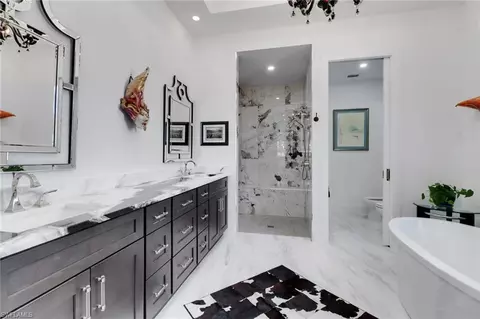 Bath - 1262 10th St N, Naples, FL 34102 photo 1 of 4