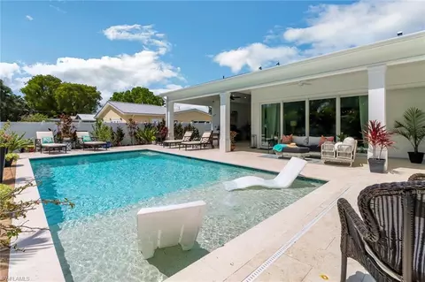 Exterior - 1262 10th St N, Naples, FL 34102 photo 2 of 6