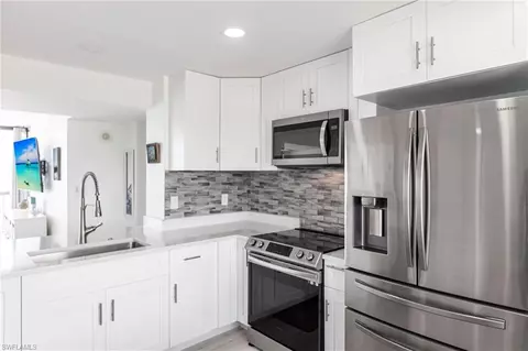 26300 Hickory Blvd #906, Bonita Springs, FL 34134