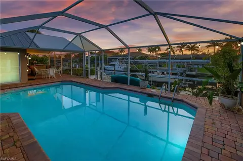 5012 SW 8th Pl, Cape Coral, FL 33914