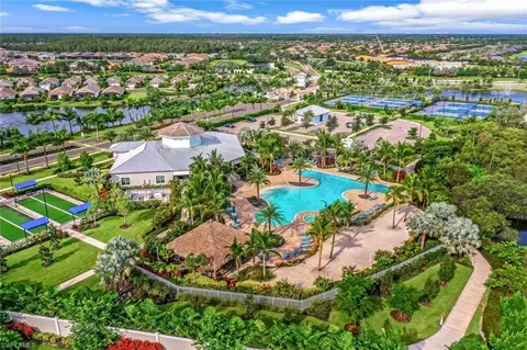 28086 Captiva Shell Loop, Bonita Springs, FL 34135