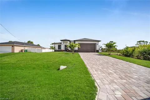 1925 NW 30th Ter, Cape Coral, FL 33993