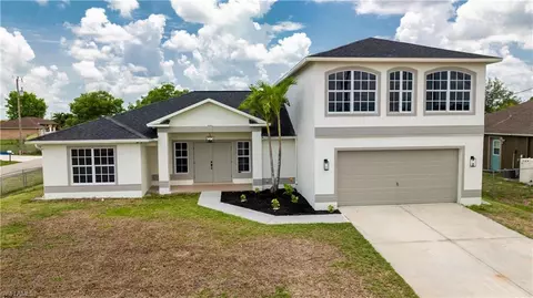 806 Douglas Ave N, Lehigh Acres, FL 33971