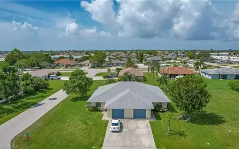 4412 SW 7th Pl, Cape Coral, FL 33914
