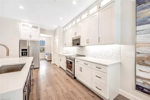 Kitchen - 1470 Serrano Cir, Naples, FL 34105 photo 1 of 7