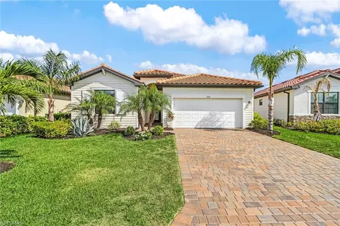 11226 Shady Blossom Dr, Fort Myers, FL 33913