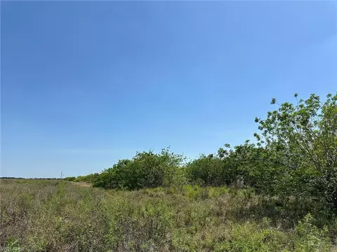 6389 6th Rd, Labelle, FL 33935