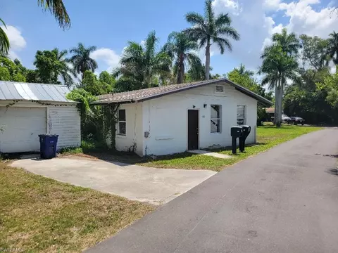 137 Standish Cir, North Fort Myers, FL 33903