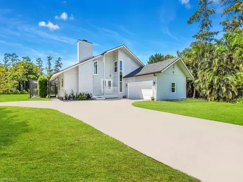 6260 Cypress Hollow Way, Naples, FL 34109