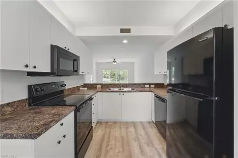411 Valerie Way #103, Naples, FL 34104