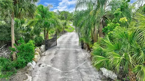18151 Wildcat Dr, Fort Myers, FL 33913