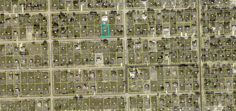 2704 73rd St W, Lehigh Acres, FL 33971