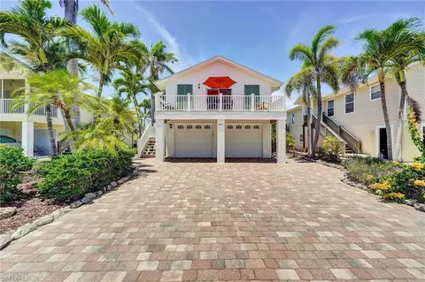 291 Mango St, Fort Myers Beach, FL 33931