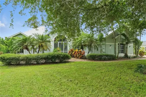 1934 Piccadilly Cir, Cape Coral, FL 33991