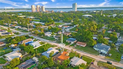 3148 Apache St, Fort Myers, FL 33916