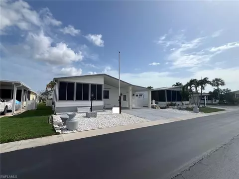 128 Mediterranean Way #128, Naples, FL 34104