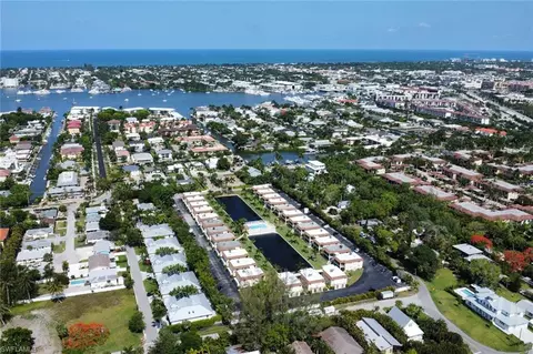 1155 Sandpiper St #D4, Naples, FL 34102