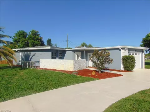 100 Waterview Ave, Lehigh Acres, FL 33936
