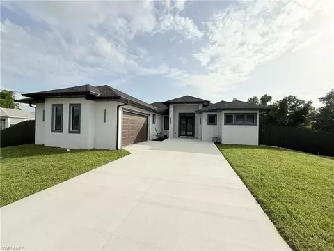 702 Zemil Ct, Fort Myers, FL 33913