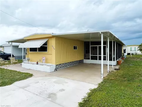 3130 Venus Ln, North Fort Myers, FL 33903
