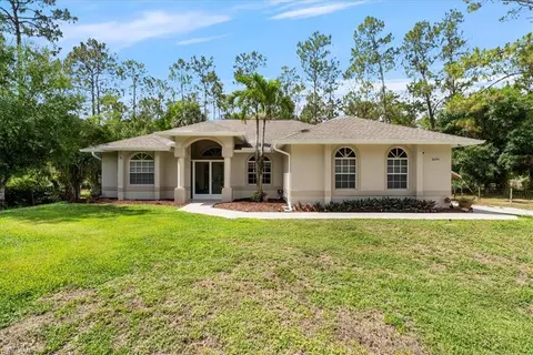 3690 6th Ave SE, Naples, FL 34117