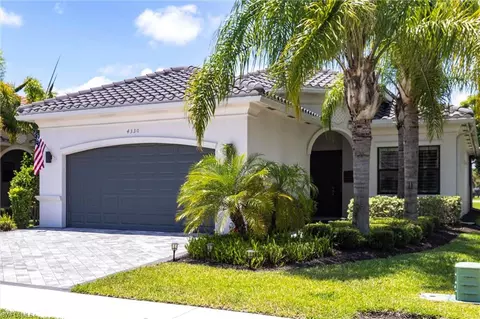 4330 Aurora St, Naples, FL 34119