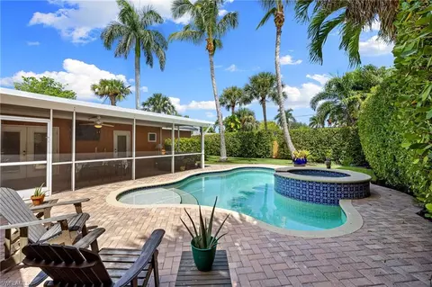 1233 12th Ave N, Naples, FL 34102