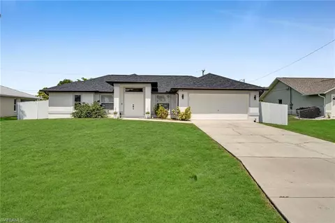 637 SW 9th Ave, Cape Coral, FL 33991